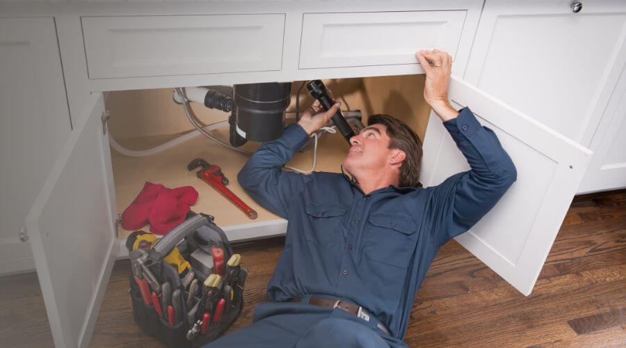 Local expert plumbing services in Rena Lara, MS